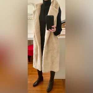 Cozy Cream Faux Fur Hooded Vest – Fits S/M